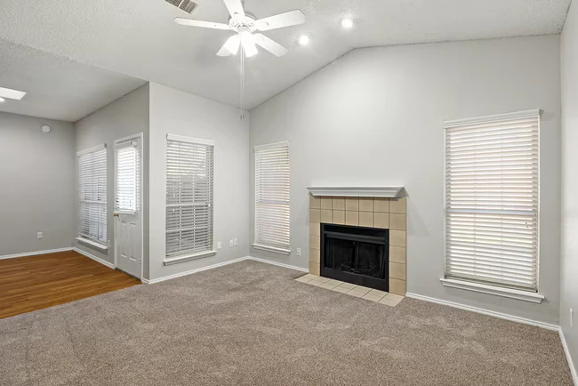 Unit 1124 1415 floor plan